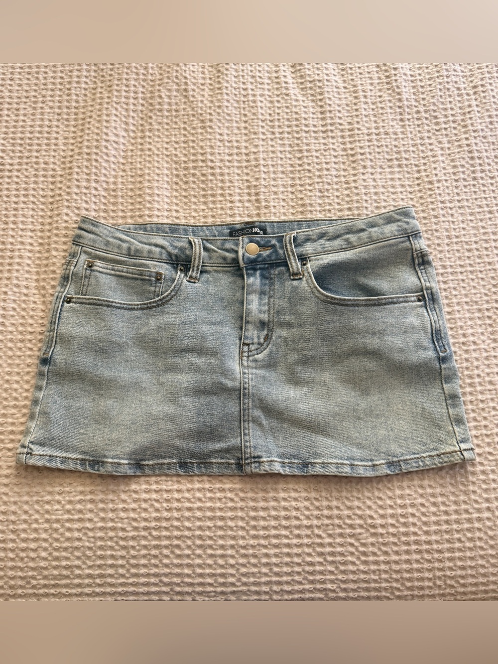 Fashion Nova Light Wash Denim Mini Skirt | Size Medium